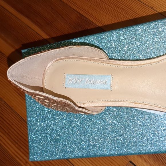 Betsey Johnson "blue" wedding flats : blush - Picture 3 of 4